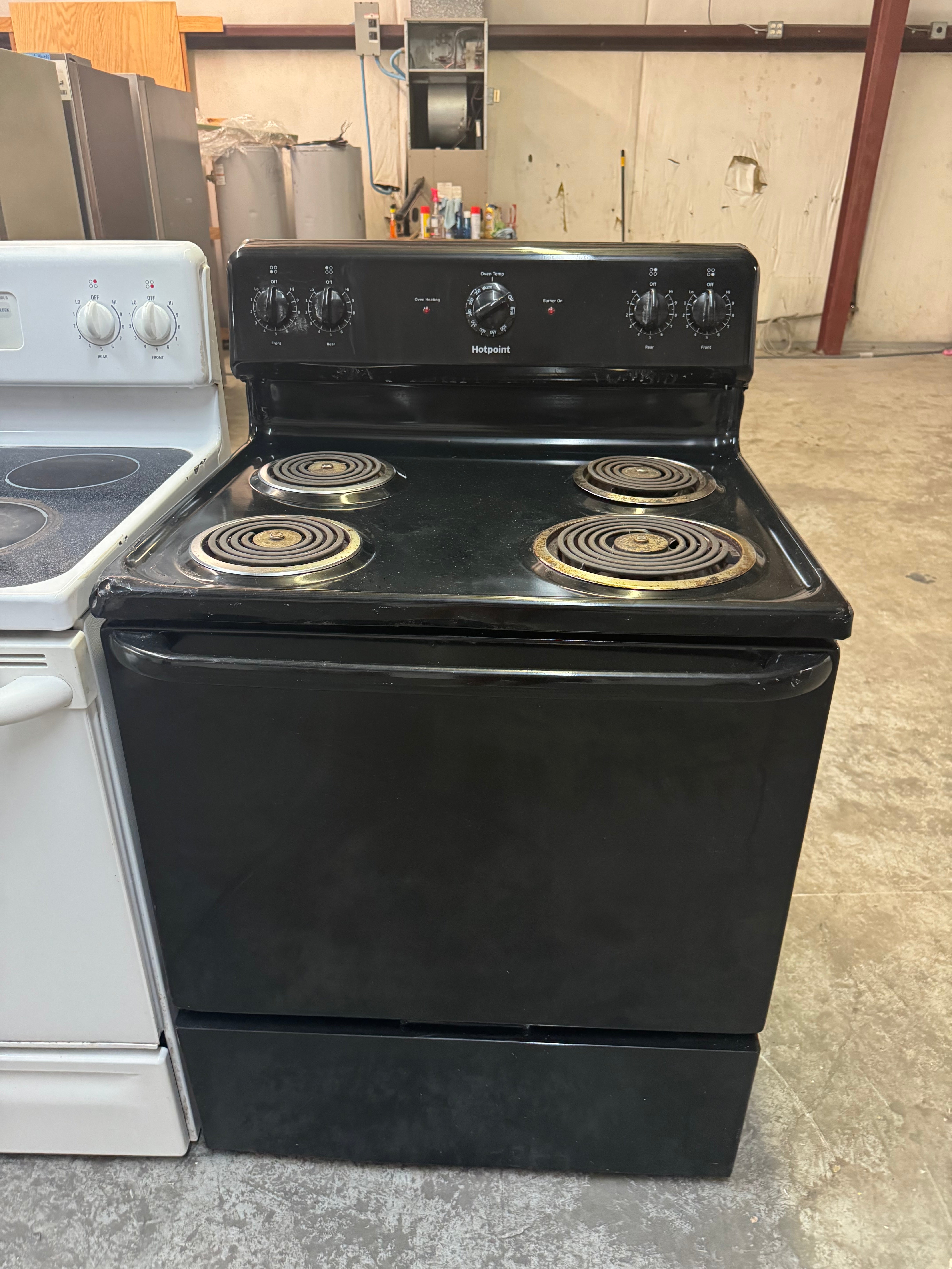 Refurbished Black Coil Top Stove