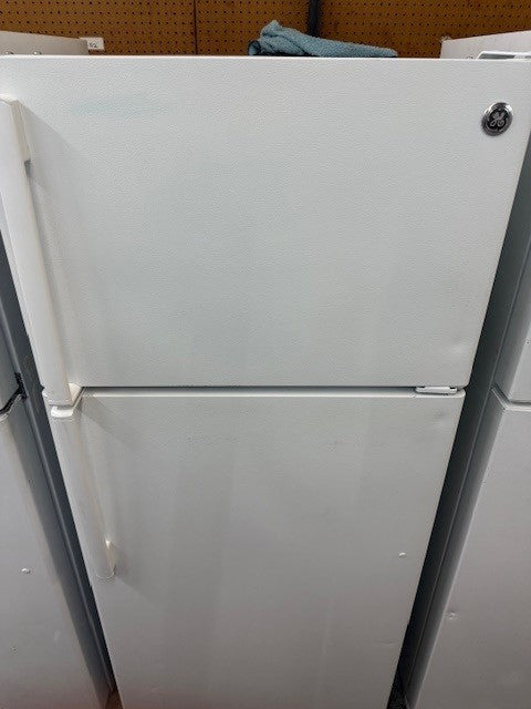 GE Standard White Refrigerator
