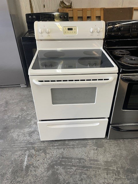White Glass Top Electric Stove